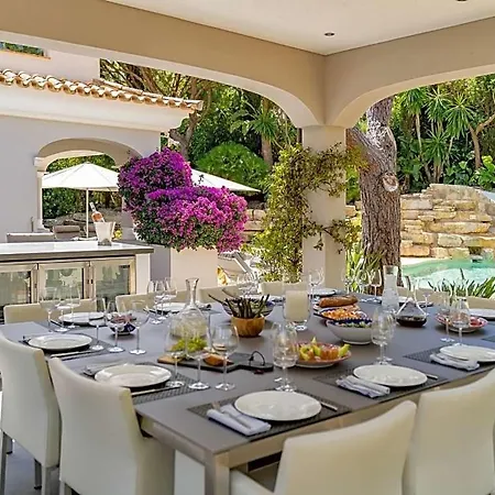Sleeps 12 Pool Air Con Wifi וילה *