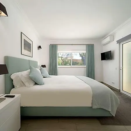 Villa Sleeps 12 Pool Air Con Wifi Vale do Lobo